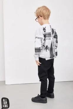 Bluza dla chłopca z motywem skate parku, czarno-biała - All for Kids