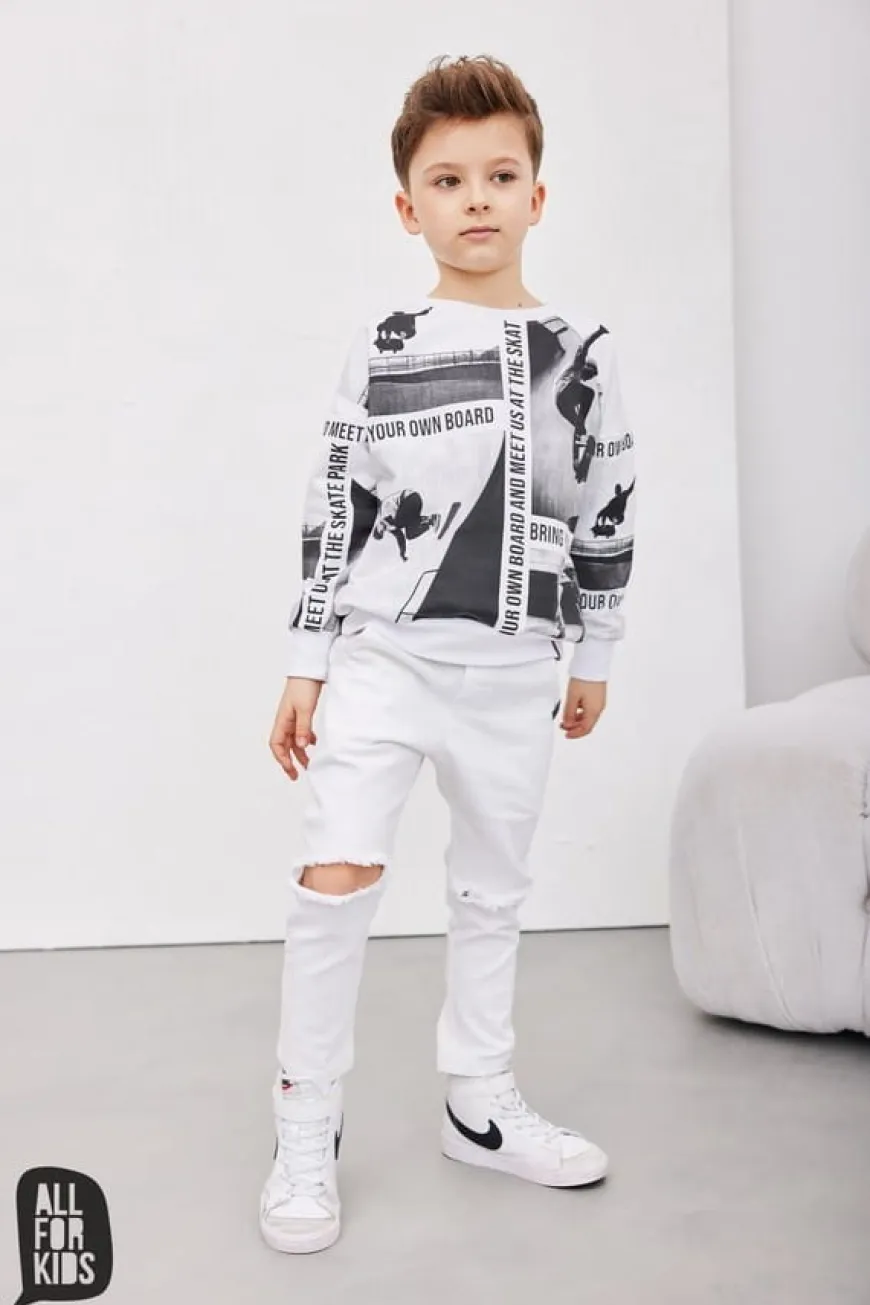 Bluza dla chłopca z motywem skate parku, czarno-biała - All for Kids