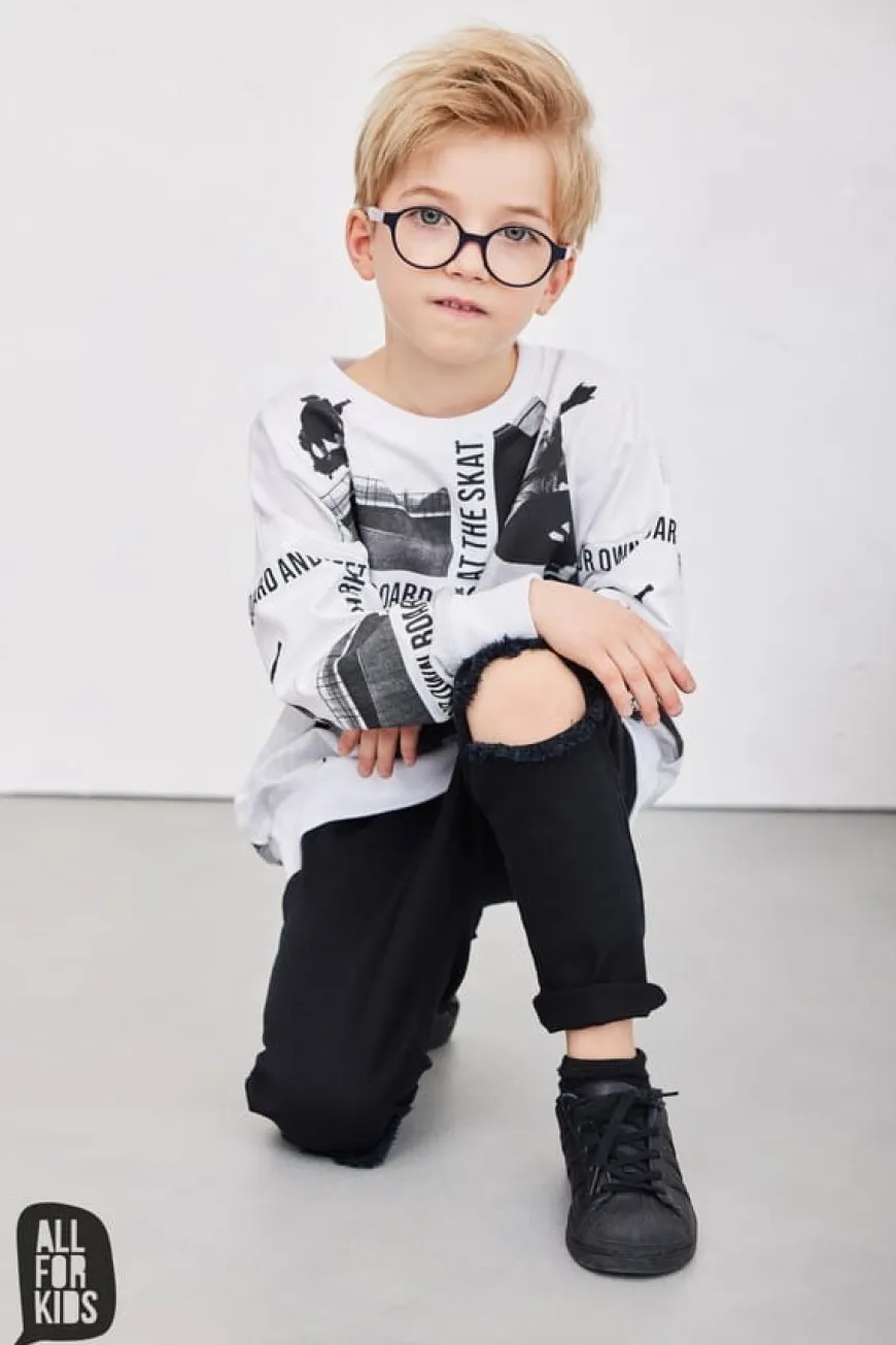 Bluza dla chłopca z motywem skate parku, czarno-biała - All for Kids