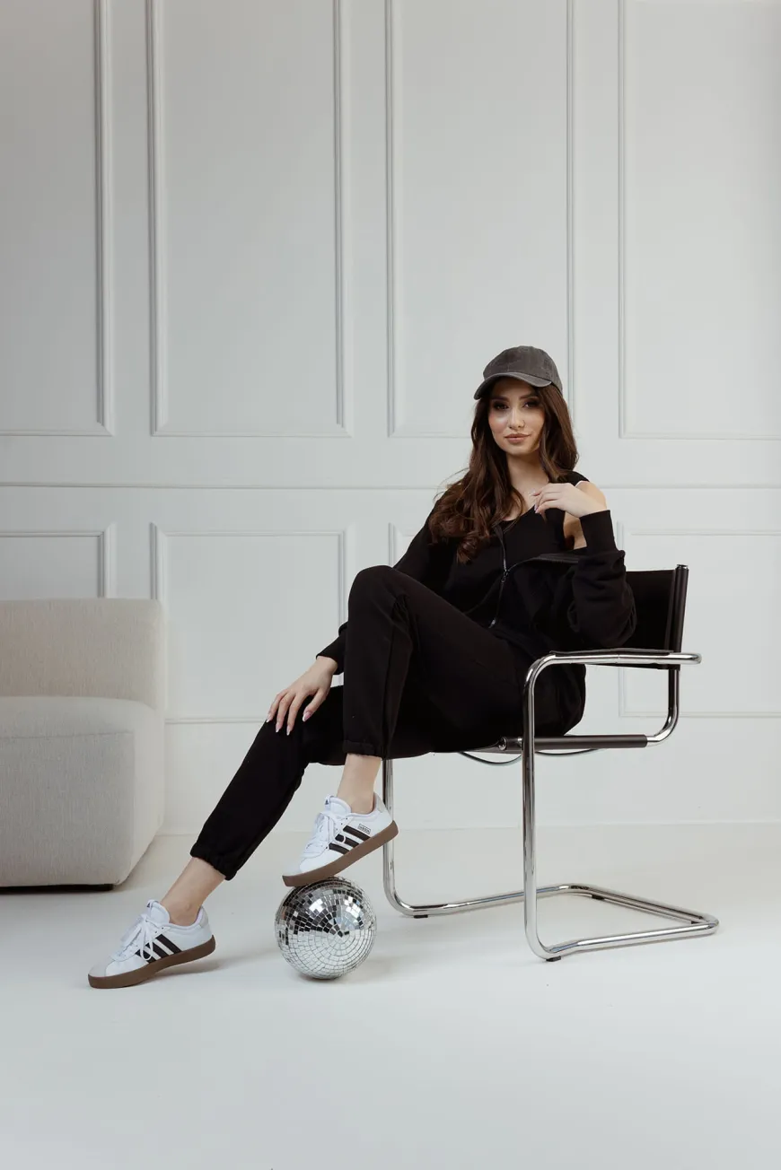 Comfort & Luxury - Spodnie dresowe Lotte Black