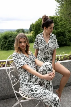 Dzianinowa piżama damska zapiana na guziki z kołnierzykiem Kaylee - Sensis