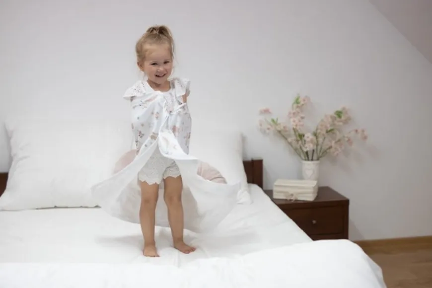Kocyk dwuwarstwowy dla niemowląt bawełna + bambus 75x100 Jednorożec - Baby Matex