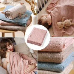 Kocyk niemowlęcy z włókna bambusowego 75x100 cm - Różowy | Babyono 1673/01