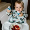 Śliniak zmywalny z długim rękawem Toukans BabyOno