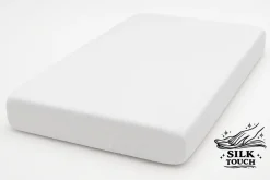 Prześcieradło do łóżeczka Premium Silk Touch z gumką 60x120 | Dolce Sonno