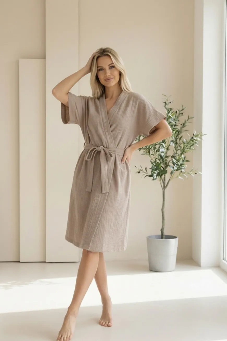 Szlafrok muślinowy damski z krókim rękawem kimono Viviana / Mocca - Dolce Sonno