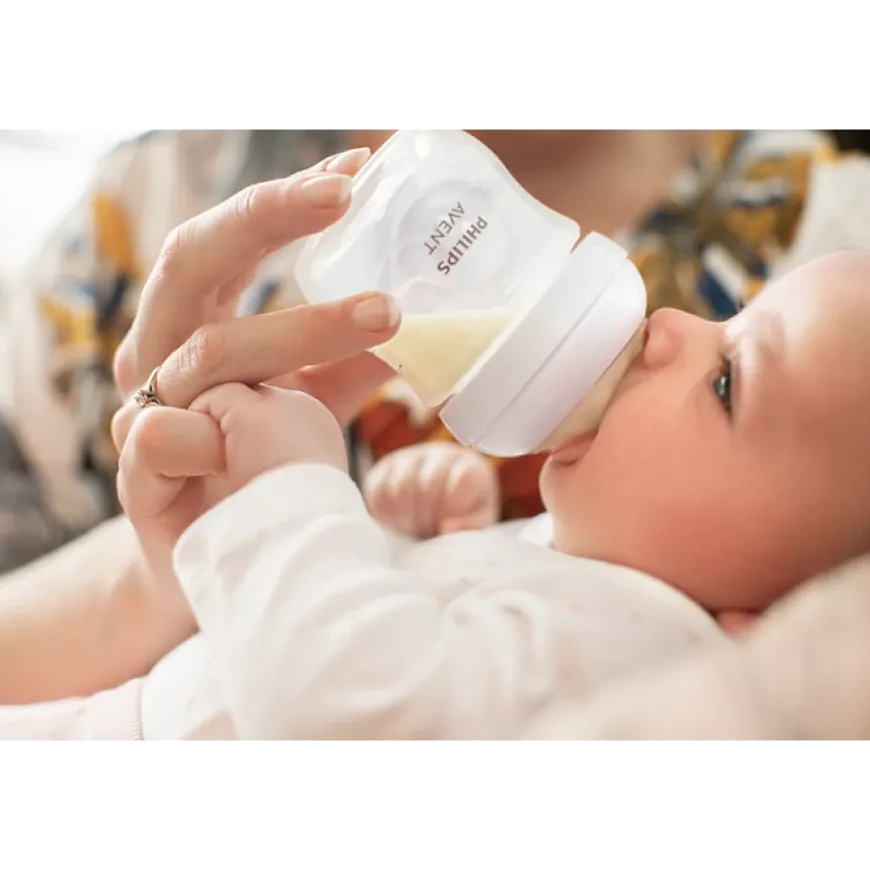 Zestaw startowy 4szt butelek Responsywnych Natural + szczotka i smoczek 0-6m | Avent